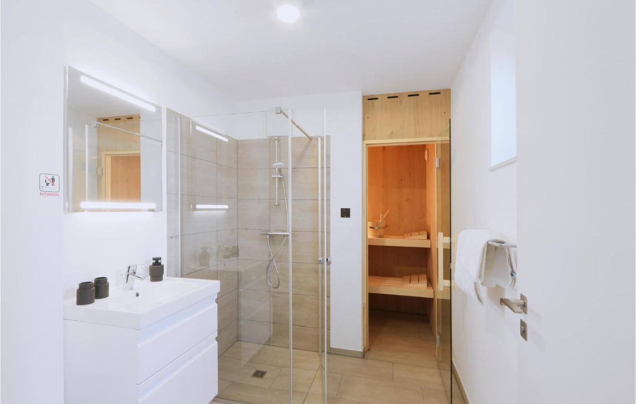 Cozy Home In Lembruch-Duemmer See With Wifi 외부 사진